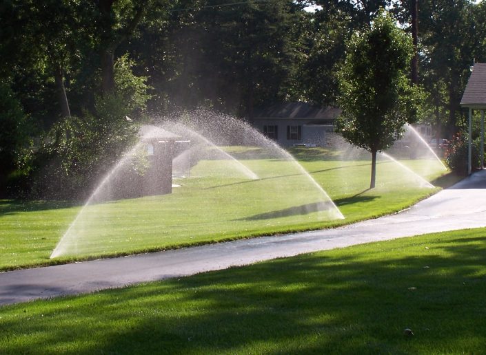 sprinkler-beautiful-lawn Sprinklers in a Beautiful Lawn.